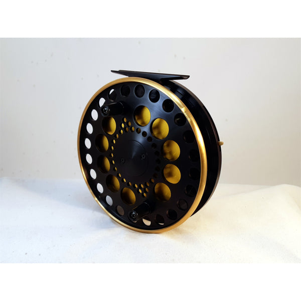 STH Airweight 2 Fly Reel -Loaded with Two Weight Line